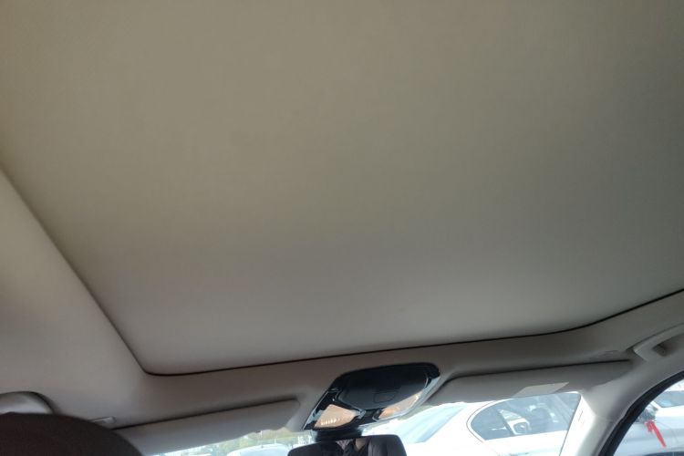 宝马3系 2025款 330Li M运动曜夜套装中控内饰22