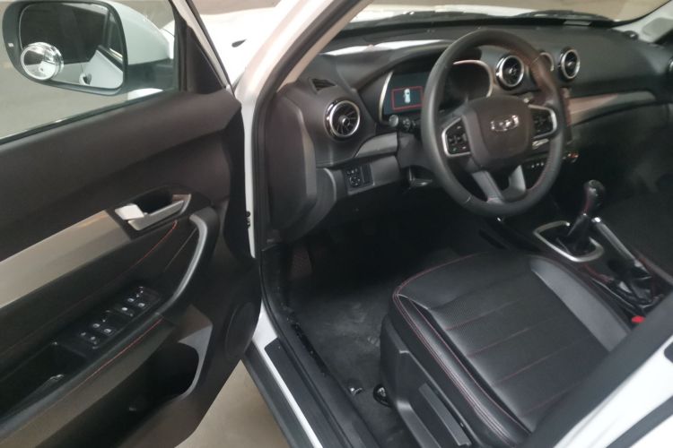 凯翼X3 2017款 1.6L 手动发烧友版 国V中控内饰20