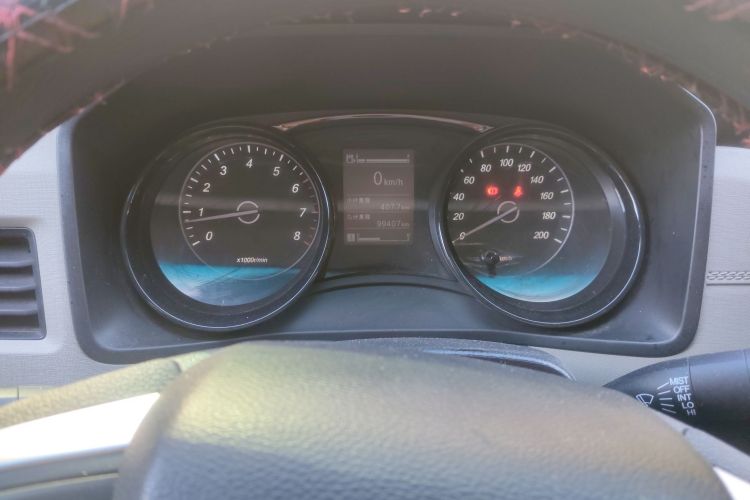 五菱汽车 五菱征程 2021款 1.5T 手动豪华型中控内饰14