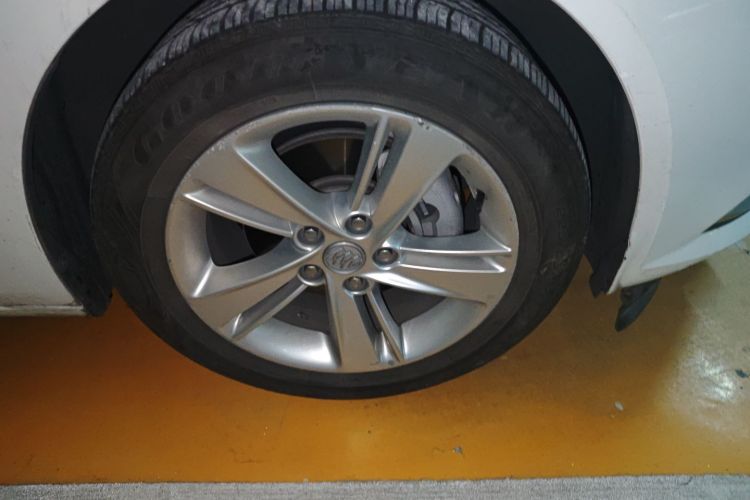 别克 君威 2019款 20T 精英型 国V车身外观6007