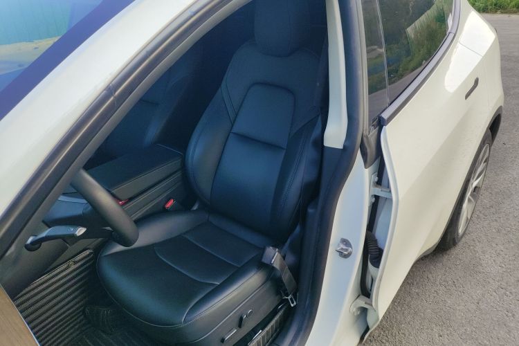 特斯拉 Model Y 2022款 后轮驱动版局部细节19