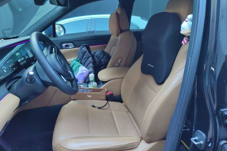 理想汽车 理想ONE 2021款 增程6座版中控内饰19