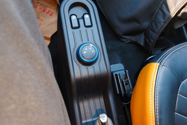 五菱汽车 宏光MINIEV 2022款 自在款 磷酸铁锂中控内饰18