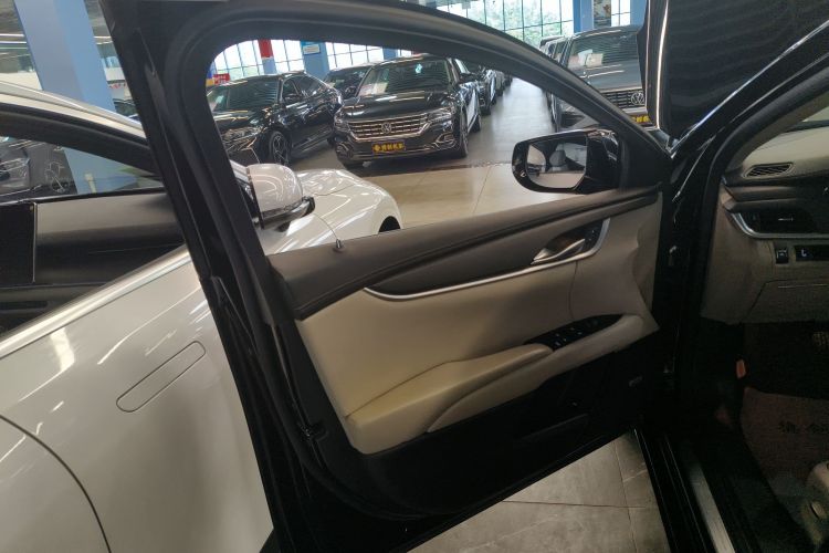 凯迪拉克XTS 2018款 28T 技术型中控内饰7007