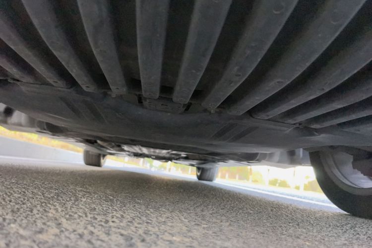 奔驰E级 2021款 改款 E 300 L 时尚型局部细节9008