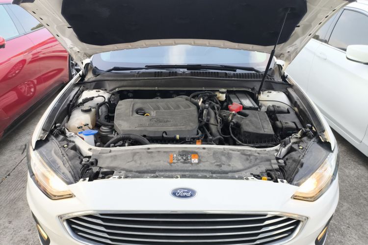 福特 蒙迪欧 2020款 EcoBoost 180 时尚型局部细节24