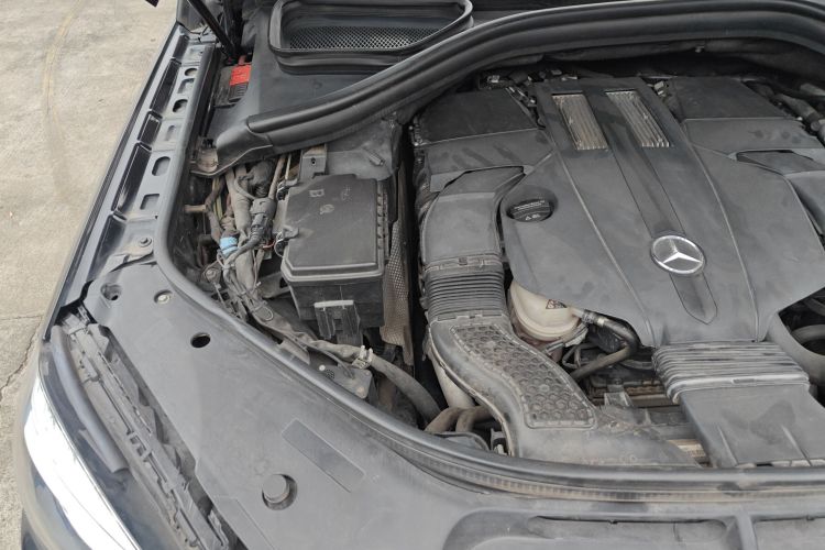 奔驰GLS 2017款 GLS 400 4MATIC时尚型局部细节9006