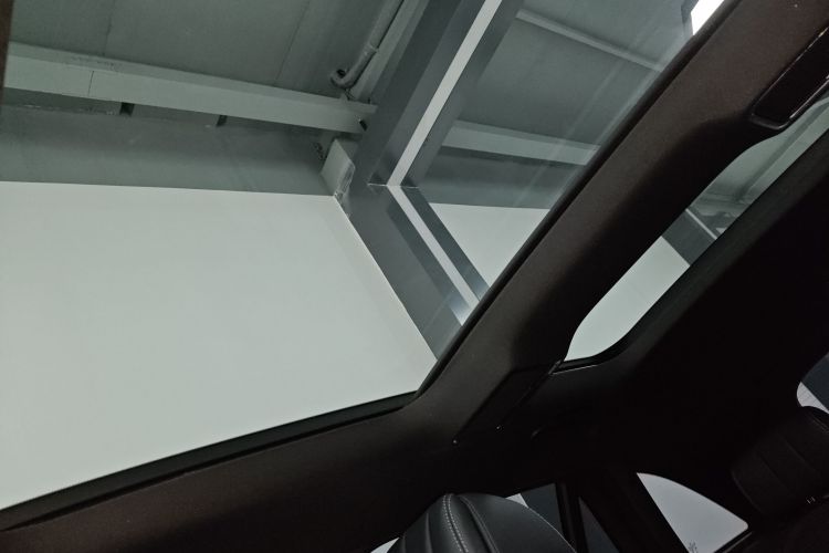 奔驰GLC 2022款 改款 GLC 300 L 4MATIC 动感型中控内饰22