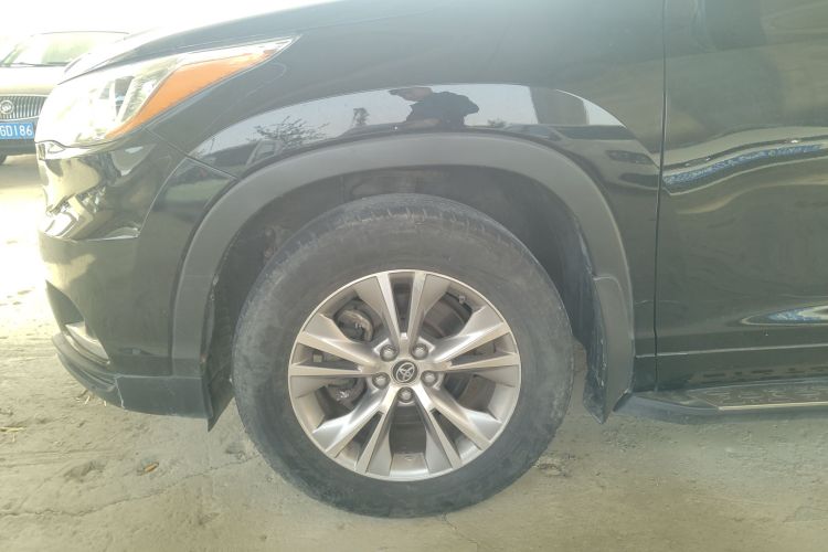 丰田 汉兰达 2015款 2.0T 四驱精英版 7座车身外观6007