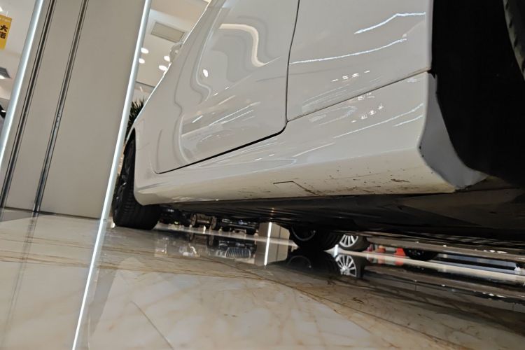 奔驰E级(进口) 2023款 E 260 敞篷轿跑车局部细节9001