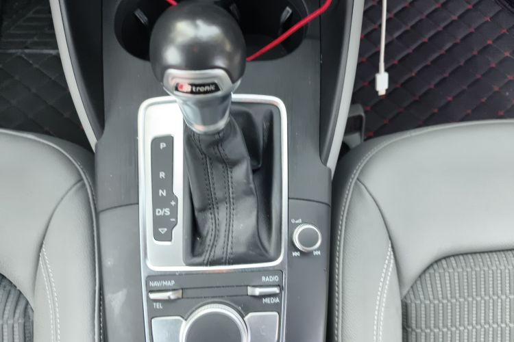 奥迪A3 2020款 Limousine 35 TFSI 时尚型 国VI中控内饰18