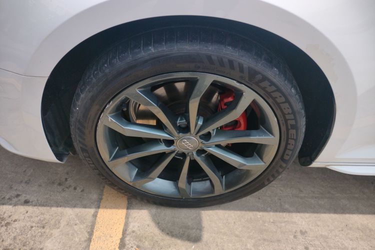 奥迪A4L 2018款 30周年年型 40 TFSI 时尚型车身外观6002