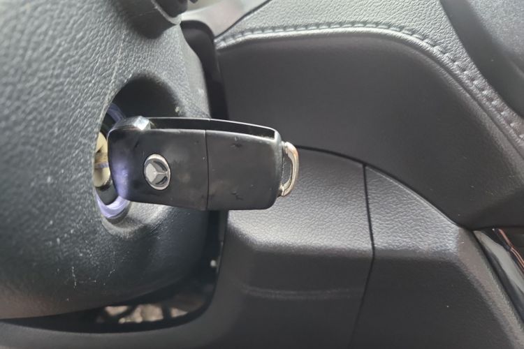 北汽幻速S3 2017款 1.5L 手动豪华型中控内饰11