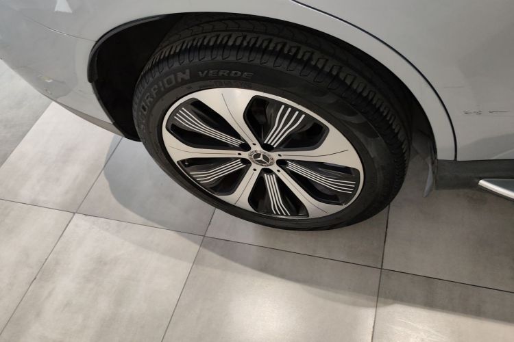 奔驰EQC 2020款 EQC 400 4MATIC 创世代 1886限量版车身外观6008