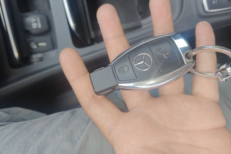 奔驰GLA 2019款 GLA 200 动感型中控内饰7001