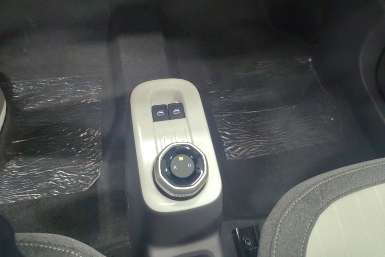 吉利汽车 熊猫 2025款 210km 元气熊局部细节18