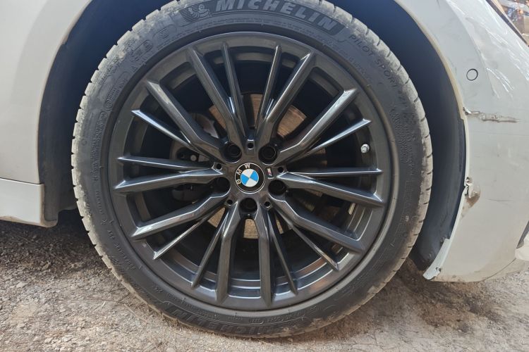 宝马3系 2022款 改款 325Li M运动曜夜套装车身外观6007