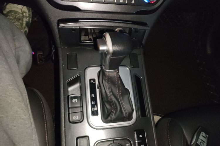 哈弗H6 Coupe 2018款 红标 1.5T 自动两驱超豪型中控内饰18