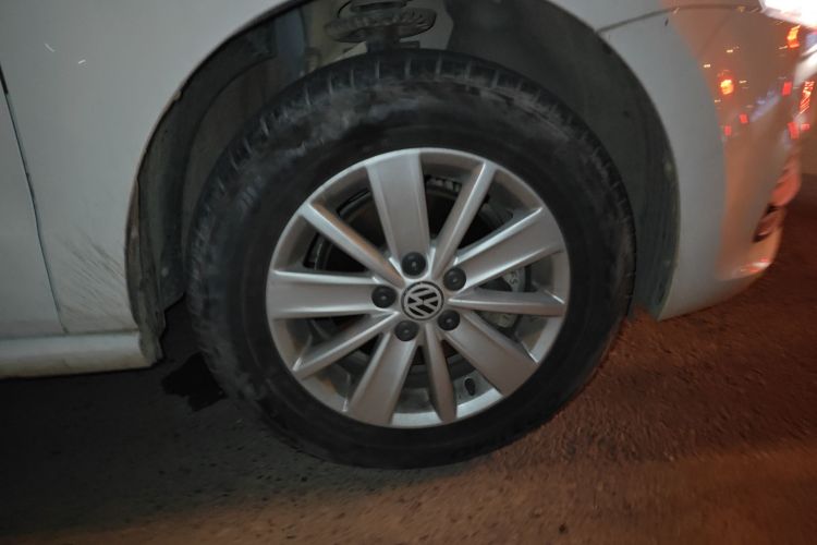 大众 Polo 2016款 1.4L 自动风尚型车身外观10