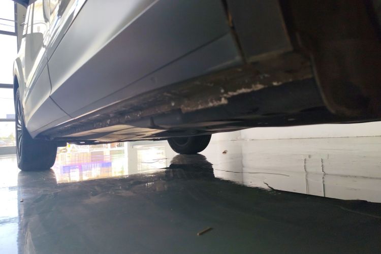 大众 途观L 2019款 330TSI 自动两驱全景舒适版 国VI局部细节9002