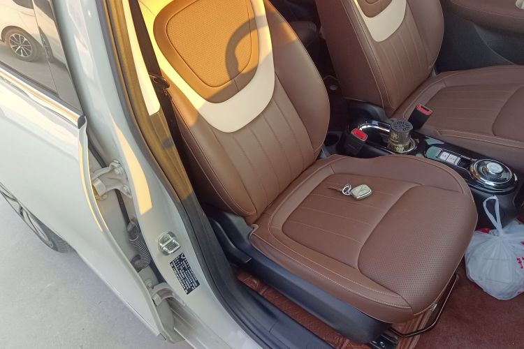 五菱汽车 五菱缤果 2023款 333km 悦享+款局部细节41