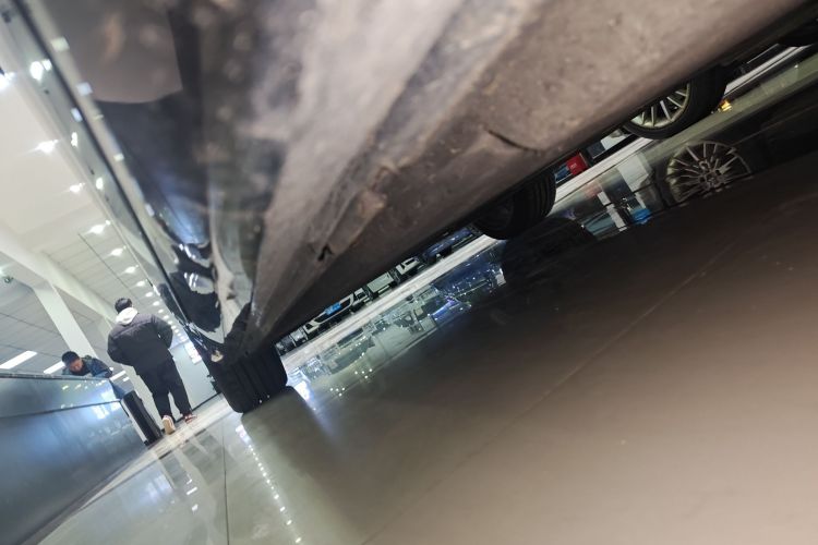 奥迪A6L 2023款 改款 45 TFSI quattro 臻选动感型局部细节9001