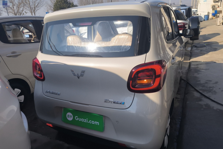 五菱汽车 宏光MINIEV 2025款 四门版 进阶款车身外观6