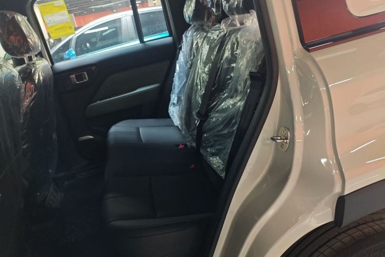 宝骏悦也Plus 2026款 301km旗舰版中控内饰21