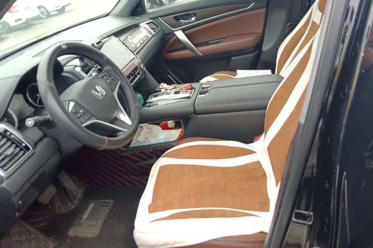 本田UR-V 2017款 370TURBO 两驱尊贵版 国V局部细节19