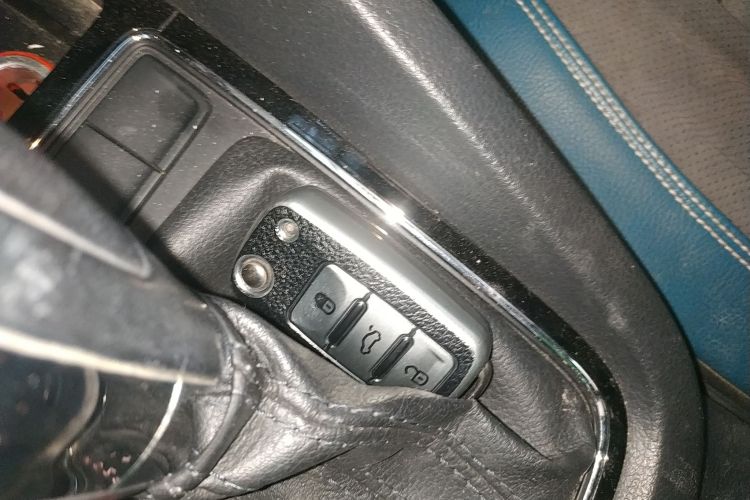 大众 速腾 2017款 230TSI 自动舒适型中控内饰11