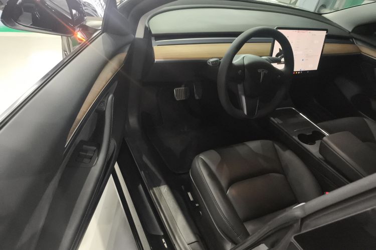 特斯拉 Model 3 2021款 标准续航后驱升级版中控内饰20