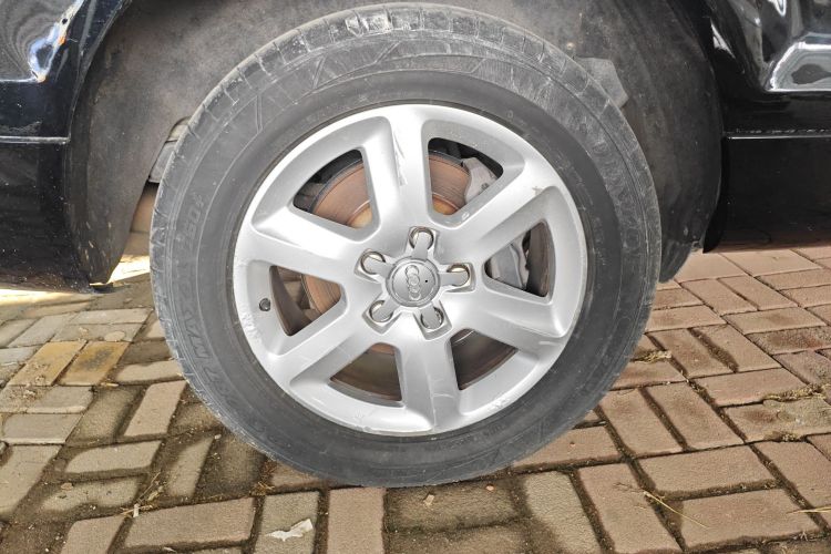 奥迪Q7 2015款 35 TFSI 进取型车身外观6008