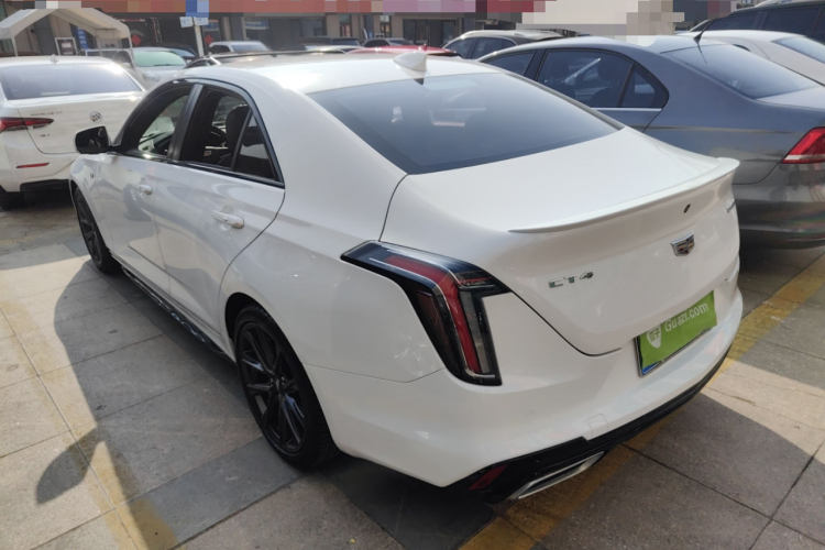 凯迪拉克CT4 2020款 28T 精英型车身外观4