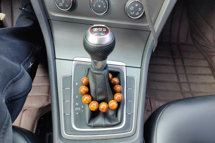 大众 高尔夫 2016款 230TSI 自动舒适型中控内饰18