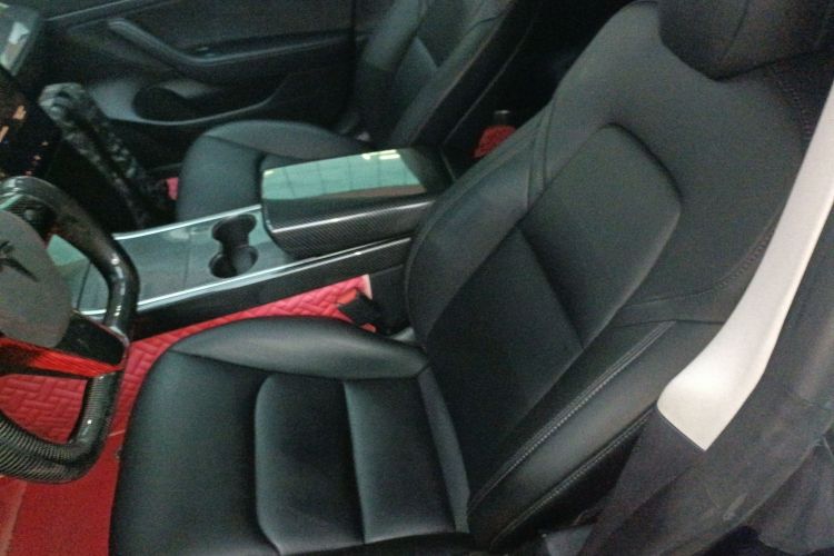 特斯拉 Model 3 2019款 标准续航后驱升级版局部细节19