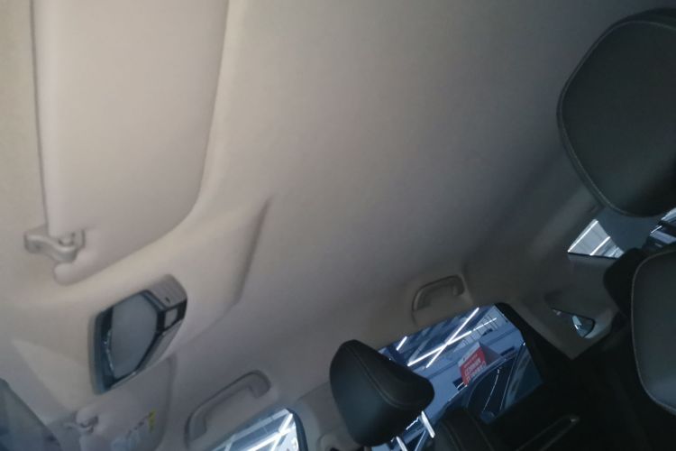 吉利汽车 帝豪 2026款 第4代 400万纪念款 1.5L CVT超越型中控内饰22