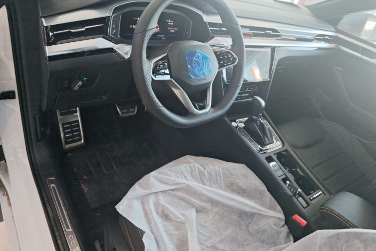 一汽-大众CC 2024款 380TSI 夺目 众享款中控内饰12