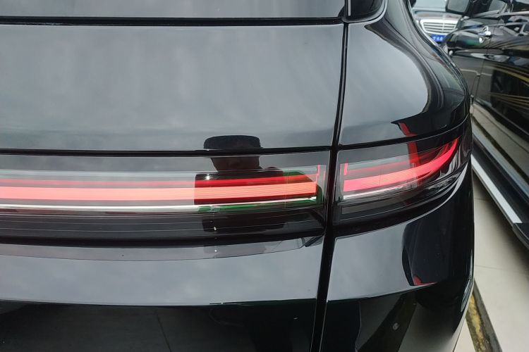 理想汽车 理想L9 2024款 Ultra车身外观6006