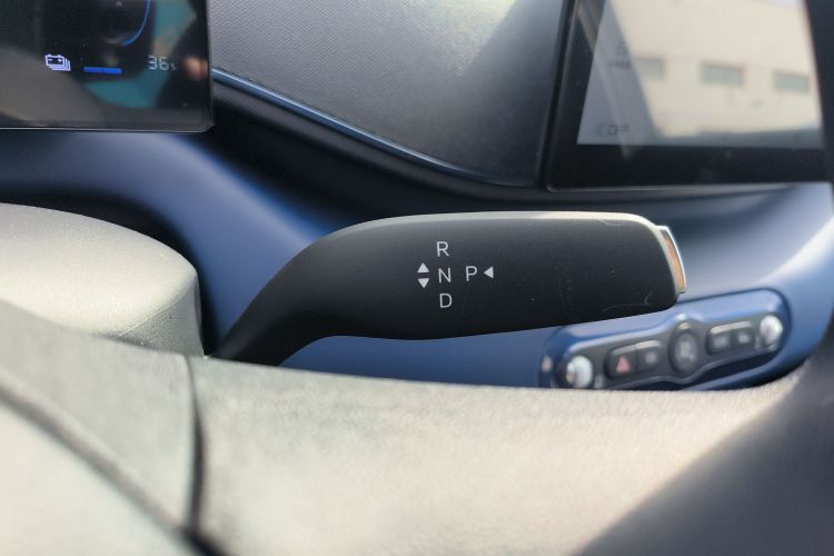 比亚迪 海鸥 2025款 智驾版 305km 活力版中控内饰18