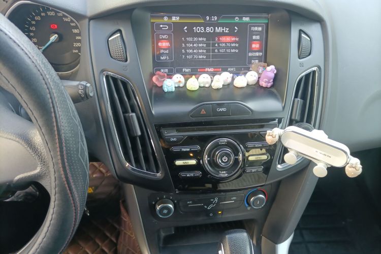 福特 福克斯 2015款 两厢 1.6L 自动舒适型中控内饰16