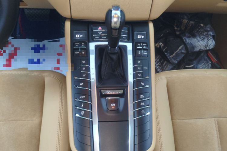 保时捷 2017款  Macan 2.0T中控内饰18