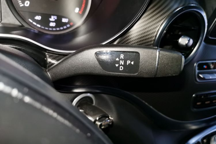 奔驰V级 2018款 V 260 AMG 运动版 国V局部细节18