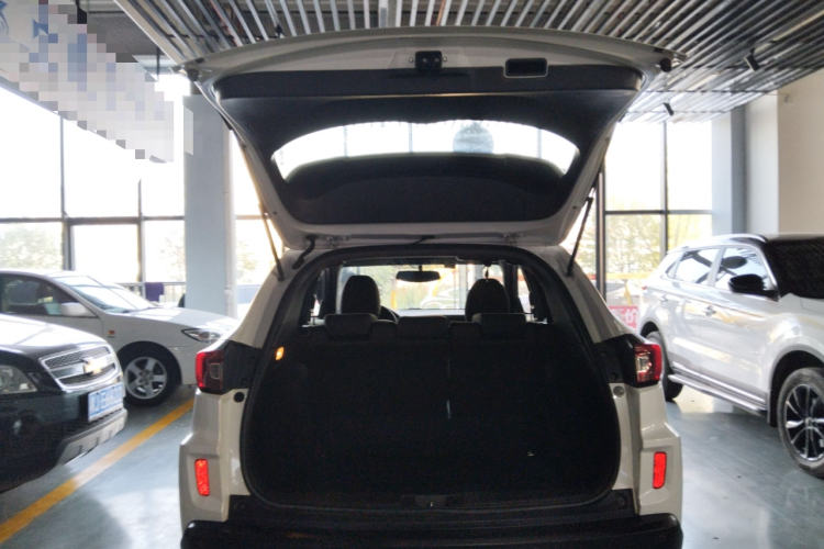 本田XR-V 2015款 1.5L LXi 手动经典版机舱底盘23