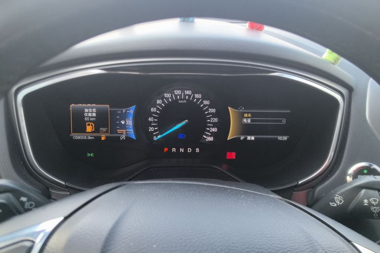 福特 蒙迪欧 2017款 改款 EcoBoost 180 豪华型中控内饰14