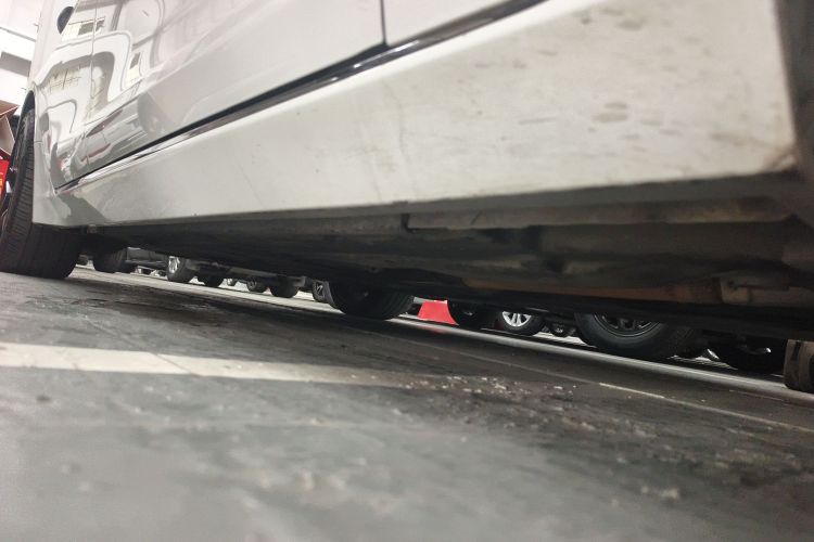 捷豹XEL 2019款 2.0T 200PS 尊享版局部细节9001