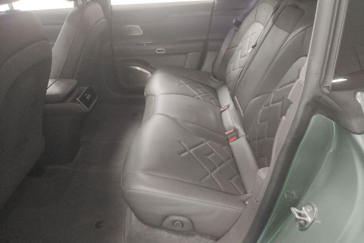 蔚来ET7 2022款 100kWh中控内饰21