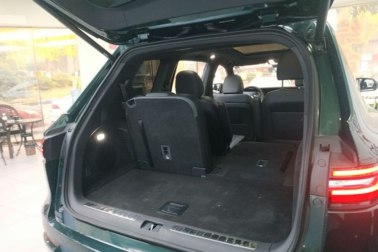 理想汽车 理想ONE 2021款 增程6座版机舱底盘23