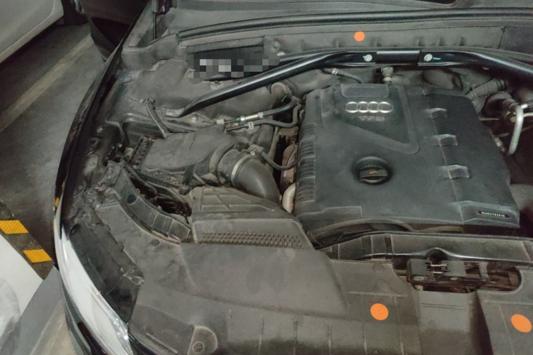 奥迪Q5 2013款 40 TFSI 进取型局部细节9006