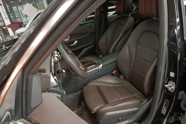 奔驰GLC 2022款 改款二 GLC 260 L 4MATIC 豪华型局部细节19