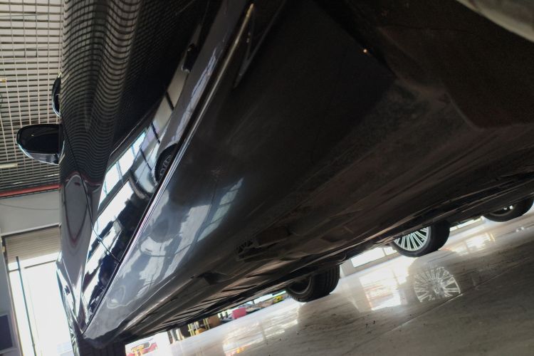 奔驰E级 2023款 改款 E 260 L局部细节9002